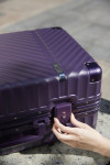 Чемодан Aluminum Frame PC Luggage V1, фиолетовый, арт. 14633.70 фото 5 — Бизнес Презент