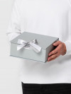Коробка на лентах Tie Up, малая, серебристая, арт. 12600.10 фото 3 — Бизнес Презент