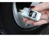 Брелок-измеритель давления в шинах в форме автомобиля, серебристый, арт. 713000 фото 3 — Бизнес Презент