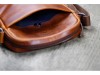 Сумка через плечо KLONDIKE DIGGER Jake, натуральная кожа цвета коньяк, 26 x 22 x 7 см, арт. 1047.04 фото 8 — Бизнес Презент
